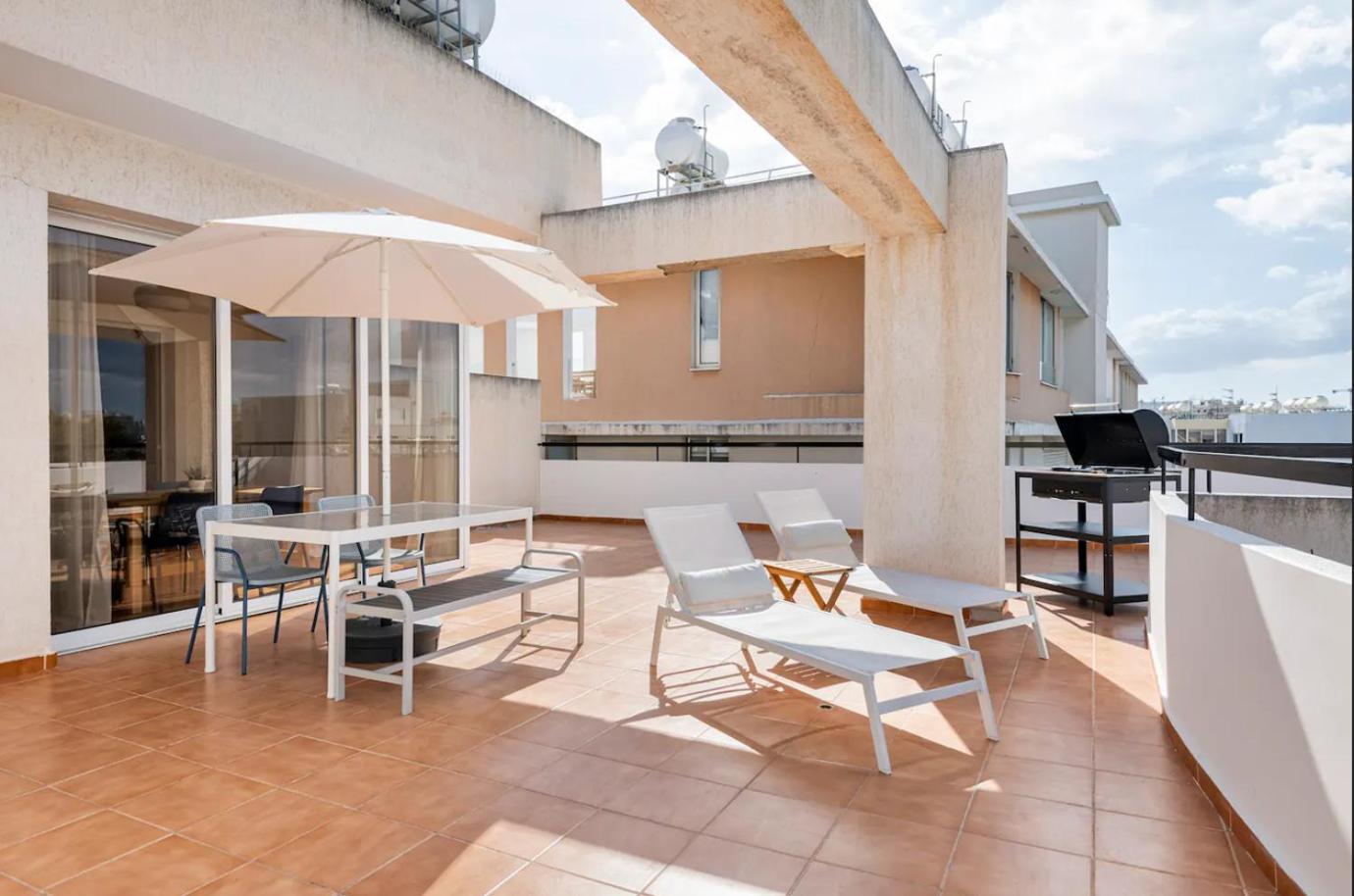 Top Floor Apartment City Center Larnaca Dış mekan fotoğraf